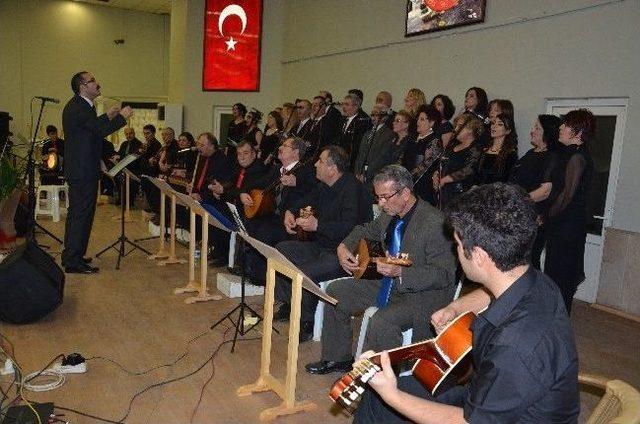 Soma Müzik Gönüllülerinden Halk Müziği Ziyafeti 1