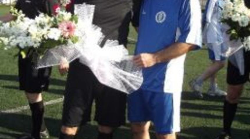 Y&ouml;neticiydiler, Futbolcu Oldular