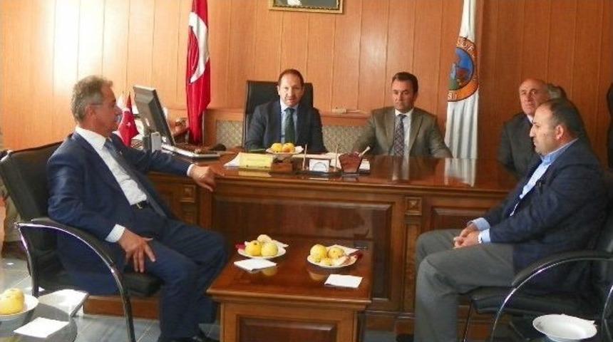 Milletvekili &Ouml;z, Kuluncak'ı Ziyaret Etti