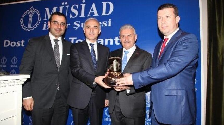 Ak Parti İzmir B&uuml;y&uuml;kşehir Belediye Başkan Adayı Binali Yıldırım: