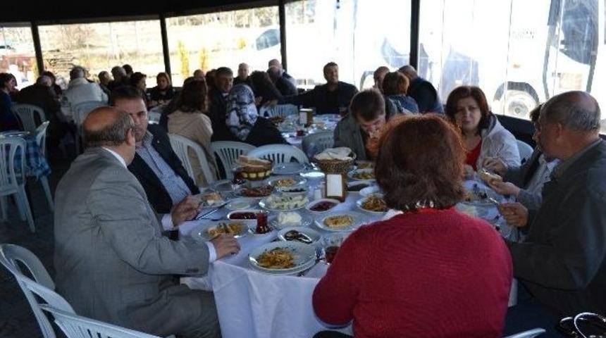 Chp Bilecik Teşkilatı Ve Rumeli Derneği Kahvaltıda Buluştu