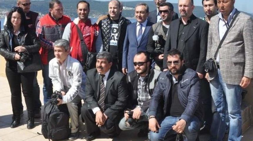 &Ccedil;anakkale Emniyet M&uuml;d&uuml;r&uuml; &Ouml;zden, Basın Mensuplarıyla Bir Araya Geldi