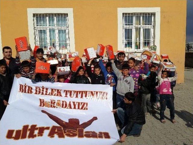 Galatasaray'ın Taraftar Grubu Ultraslan’dan, Şırnak'taki Köy Okullarına Yardım