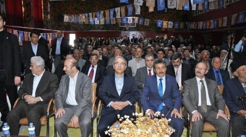 Bakan Elvan'dan Sosyal Medya Şirketlerine Uyarı