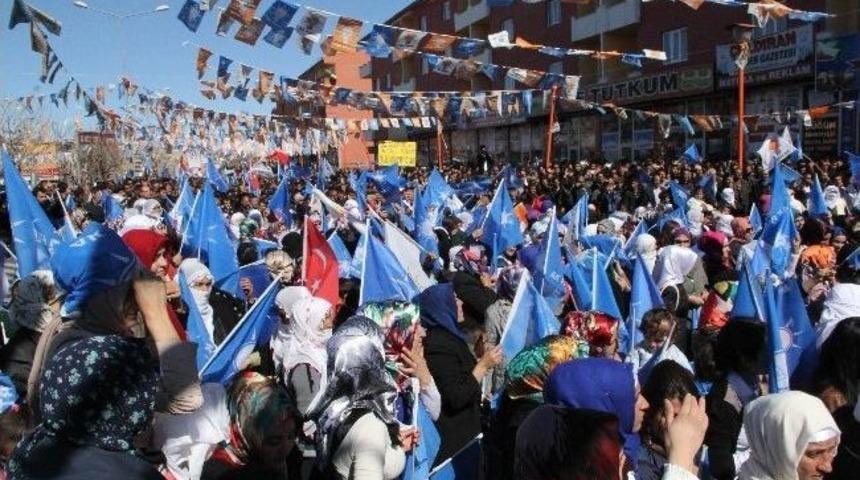 B&uuml;lent Arın&ccedil; &Ccedil;aldıran&rsquo;da