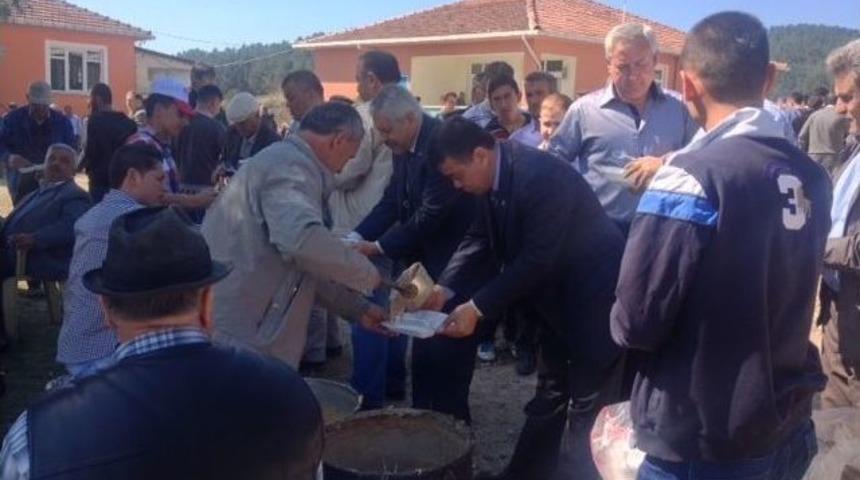 Yenice&rsquo;de Şehitler İ&ccedil;in K&ouml;y Hayrı D&uuml;zenlendi