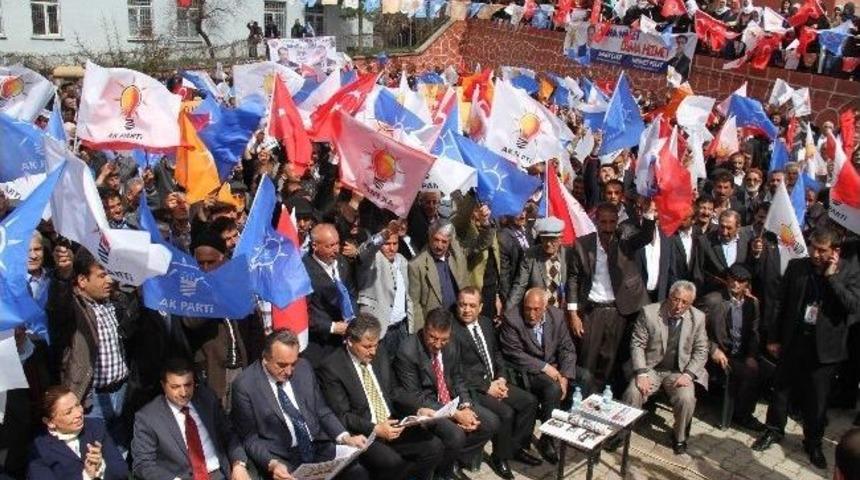 Ak Parti P&uuml;t&uuml;rge&rsquo;de Miting D&uuml;zenledi