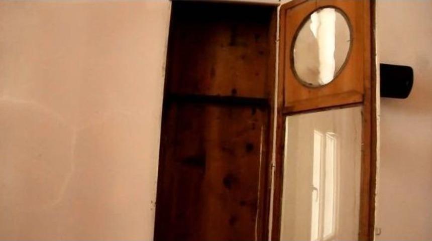 Caminin Tarihi Duvar Saati &Ccedil;alındı