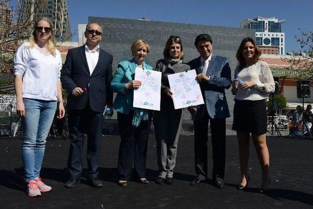 En &Ccedil;ok &Ccedil;ocukla Su İ&ccedil;me Rekoru Kırıldı 2