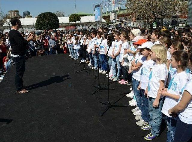 En &Ccedil;ok &Ccedil;ocukla Su İ&ccedil;me Rekoru Kırıldı 3