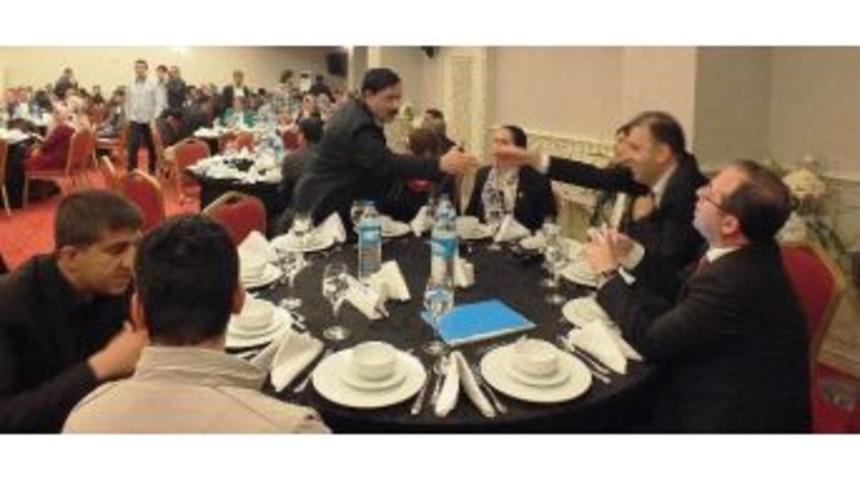 Ak Parti Eğitim Toplantısı Yaptı