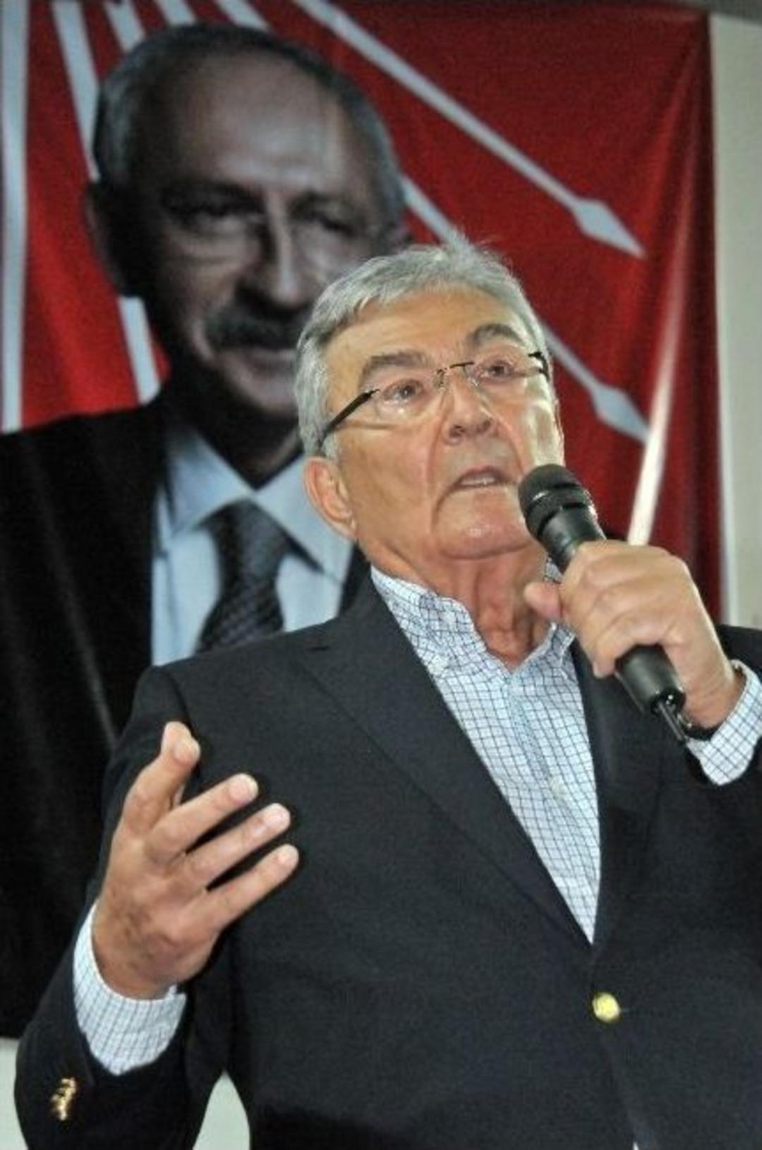 Deniz Baykal Yalova'da Partililerine Seslendi