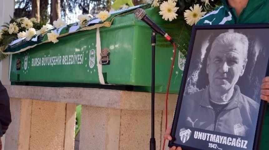 Bursaspor, Ersel Altıparmak&rsquo;ı Son Yolculuğunda Yalnız Bırakmadı