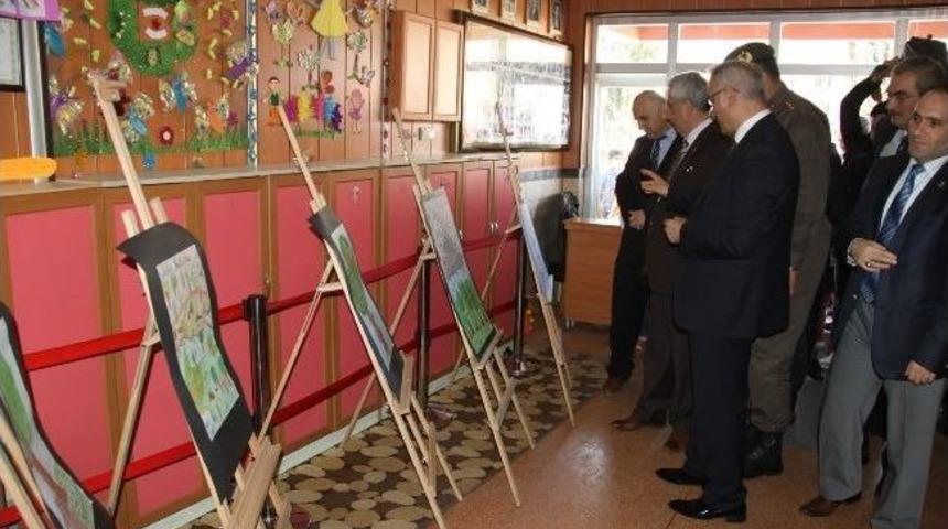 &Ouml;ğrenciler Orman Haftasında Fidan Dikti