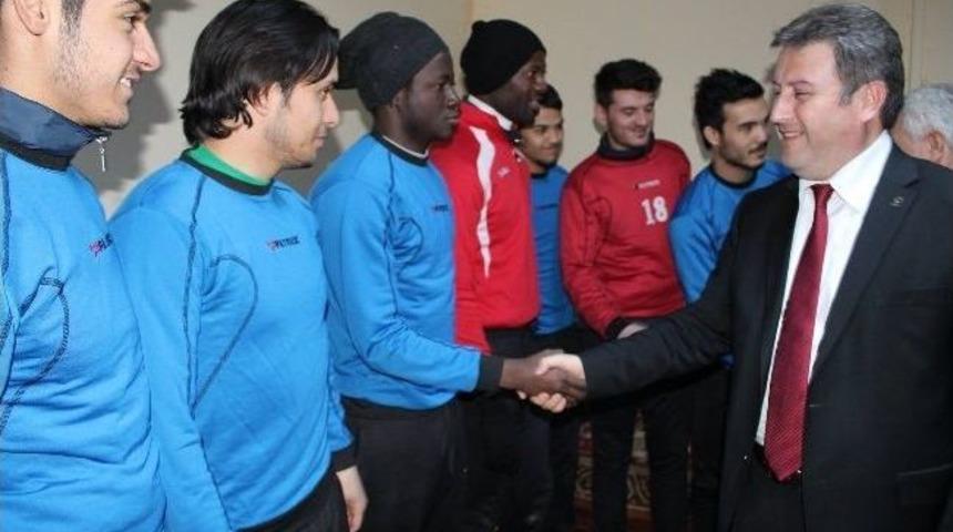 Ak Parti Talas Belediye Başkan Adayı Palancıoğlu'ndan Talasg&uuml;c&uuml; Spor'a Ziyaret