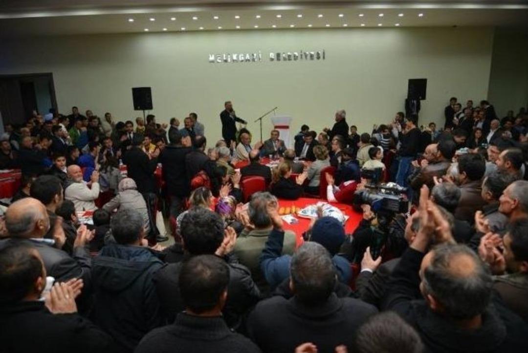 Eskişehir Bağlarında Coşku, Sevgi Seline D&ouml;n&uuml;şt&uuml;