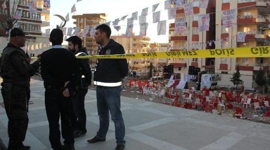 Miting Alanında Silahlı Kavga: 1 &Ouml;l&uuml;, 3 Yaralı