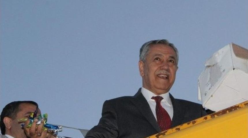 Arın&ccedil;&rsquo;tan Ercişlilere Mesir Macunu