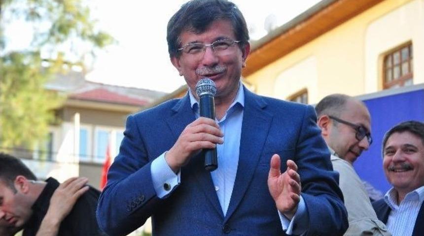 Bakan Davutoğlu Manisa&rsquo;da