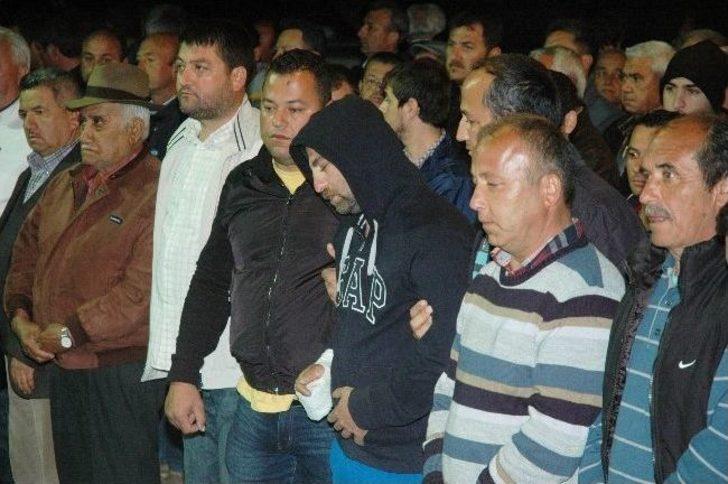 Minik Çınar Babasının Gözü Önünde Tankerin Altında Kaldı G2