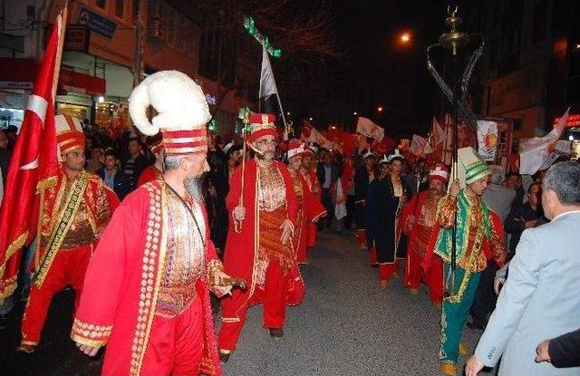 Ak Parti’nin Mehteranlı Demokrasi Yürüyüşü