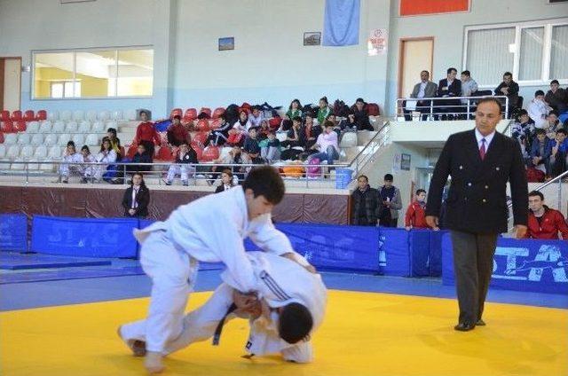 Yıldızlar Judo Müsabakaları Erzurum’da Başladı