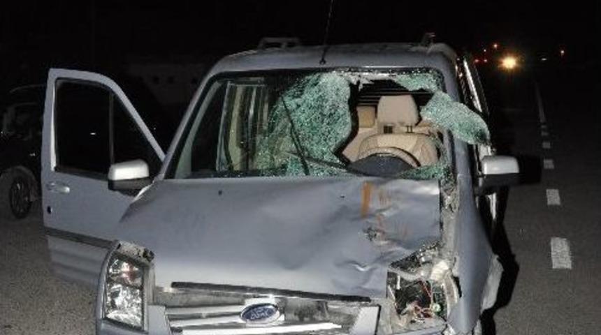 Kırıkkale&rsquo;de Trafik Kazası: 2 &Ouml;l&uuml;