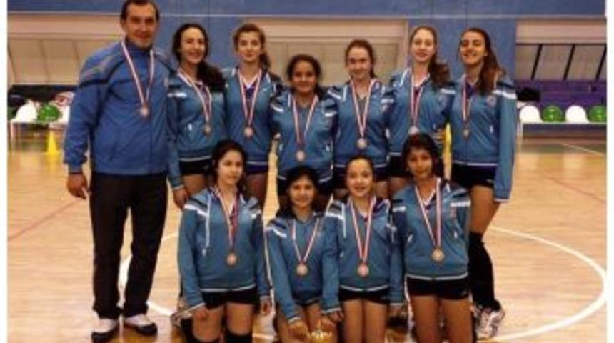 Bodrum Cumhuriyetin Kızları T&uuml;rkiye Finallerinde