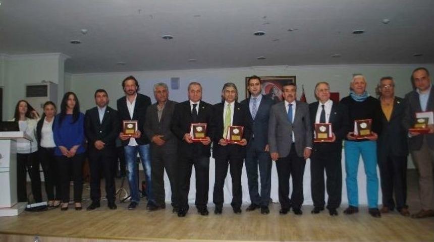 Bayraklı Belediyesi&rsquo;nden Gen&ccedil;lere &Ccedil;ağrı: