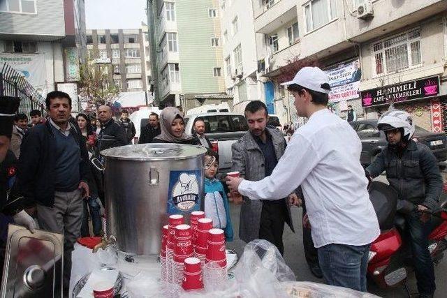 Esenler Belediyesi Sınava Giren Öğrencilere Sıcak Çorba Dağıttı