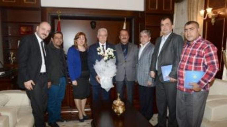 Dolmuş&ccedil;ulardan Aldırmaz&rsquo;a Teşekk&uuml;r