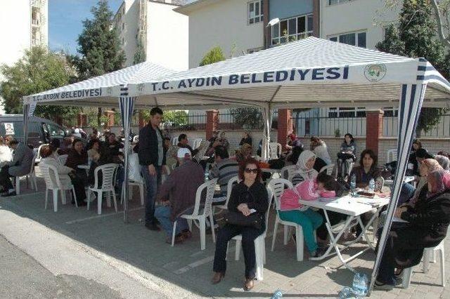 Aydın Belediyesi’den Ygs Heyecanı Yaşayan Velilere Destek