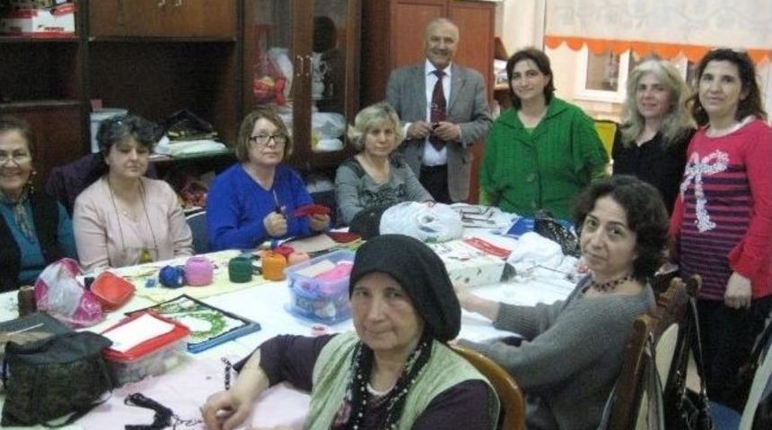 Burhaniye&rsquo;de &Ccedil;eyiz Hazırlama Kursu