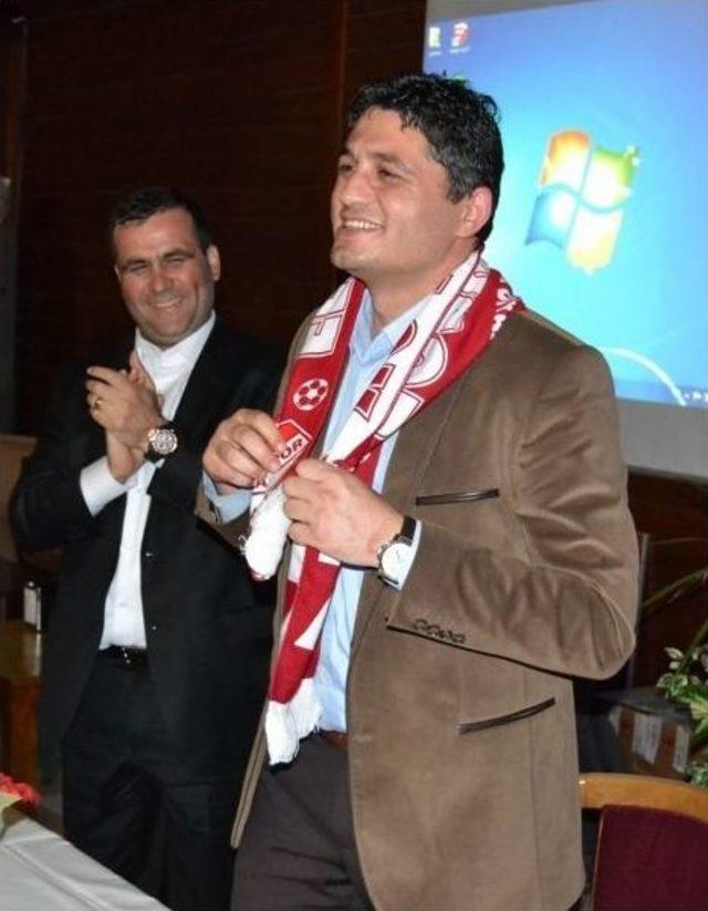 Aliağa da Mhp Adayı Serkan Acar&rsquo;a &ldquo;gakkoş&rdquo; Desteği 1