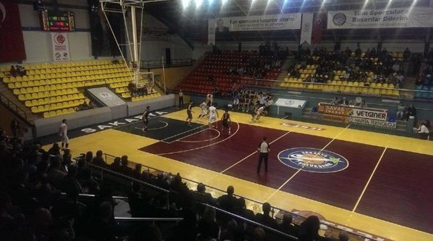 B&uuml;y&uuml;kşehir Galibiyetle Şansını Arttırdı