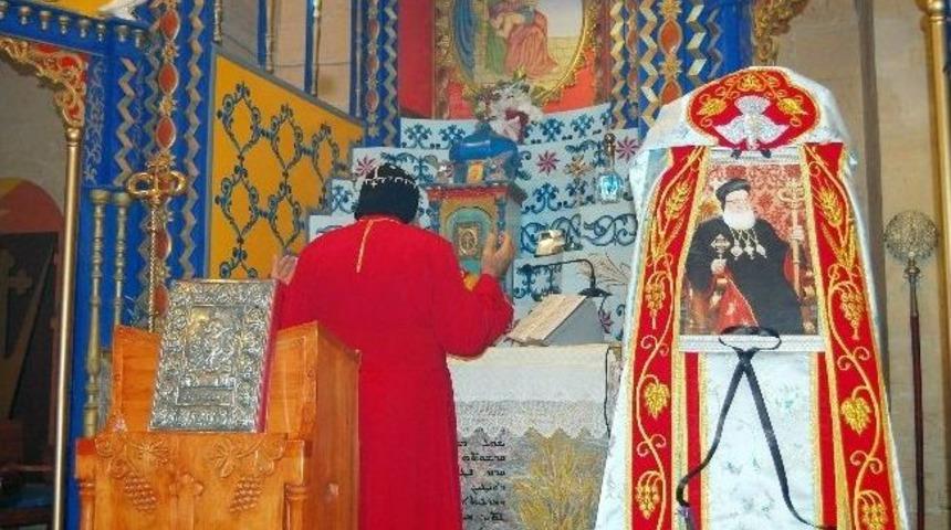 Hıristiyan D&uuml;nyası Yasta