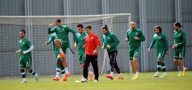 Bursaspor, Galatasaray Maçının Hazırlıklarına Başladı