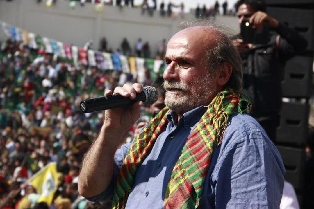 K&uuml;rk&ccedil;&uuml;, Twitter Parodisini Ger&ccedil;ek Sandı