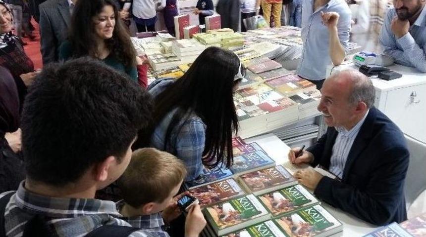 Ünlü Tarihçi Şimşirgil Bursalılarla Buluştu