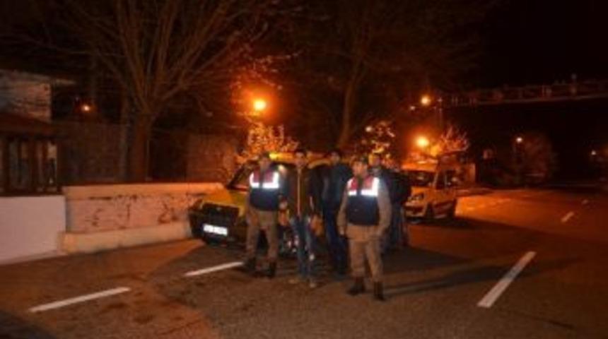 Ticari Taksiyle Umuda Yolculuk Karakolda Son Buldu