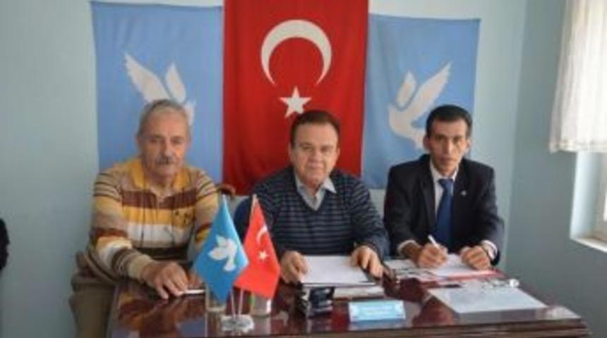 Edremit&rsquo;te Dsp'nin Hi&ccedil; Partiyi Desteklemediğini A&ccedil;ıkladı