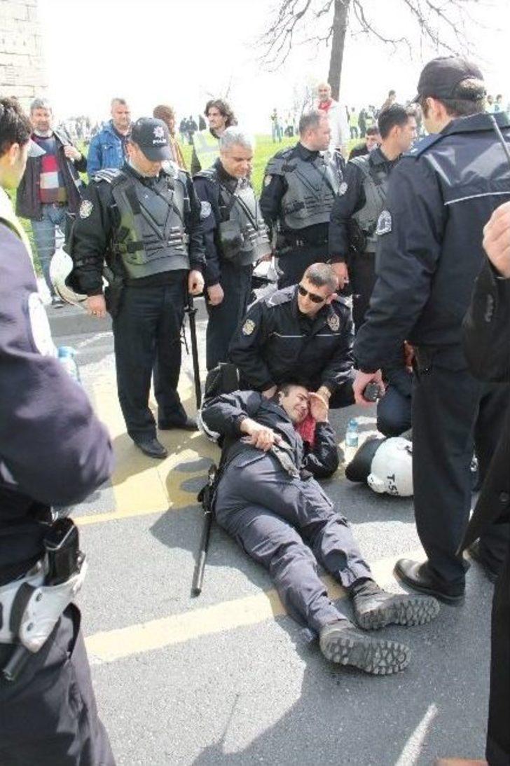Nevruz Kutlamalarında Yüksekten Düşen Polis Yaralandı G1
