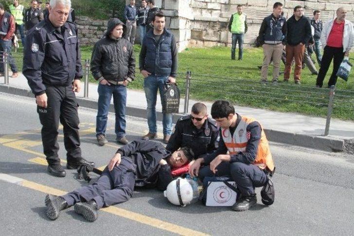 Nevruz Kutlamalarında Yüksekten Düşen Polis Yaralandı G4