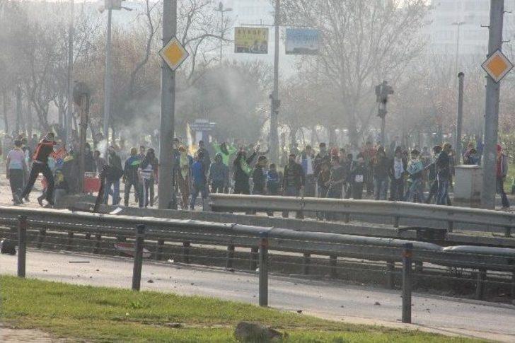 Polisi Taşlayan Gruba Toma’lı Müdahale G2
