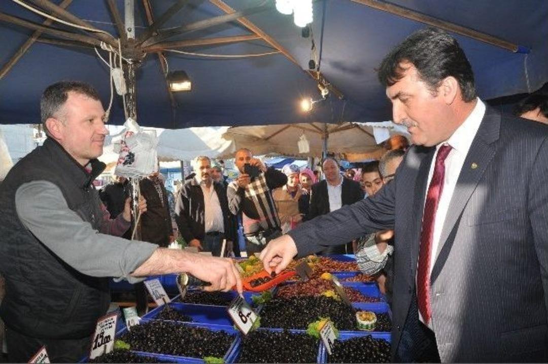 D&uuml;ndar, Yunuseli Pazar Alanı&rsquo;nda Vatandaşlarla Buluştu