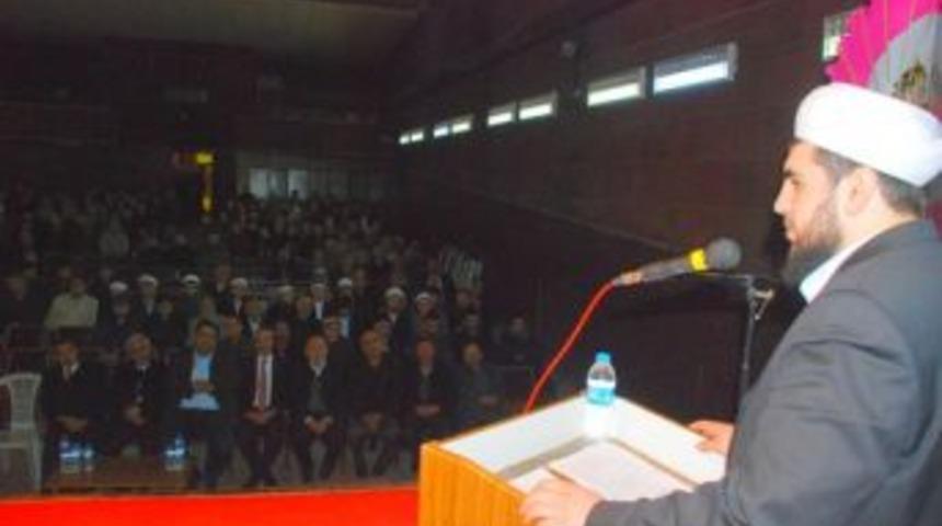 Ravzanur Derneği nden &Ccedil;anakkale Zaferi Konferansı