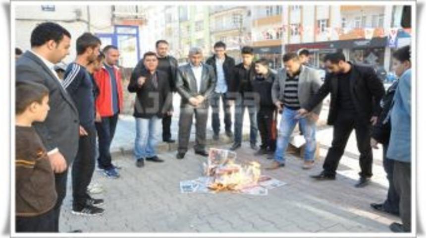 Dağıtılan Gazeteye Mahallelilerden Tepki