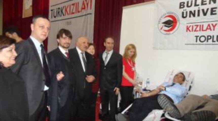 BE&Uuml; &Uuml;&ccedil;&uuml;nc&uuml; kez kan bağışı d&uuml;zenledi