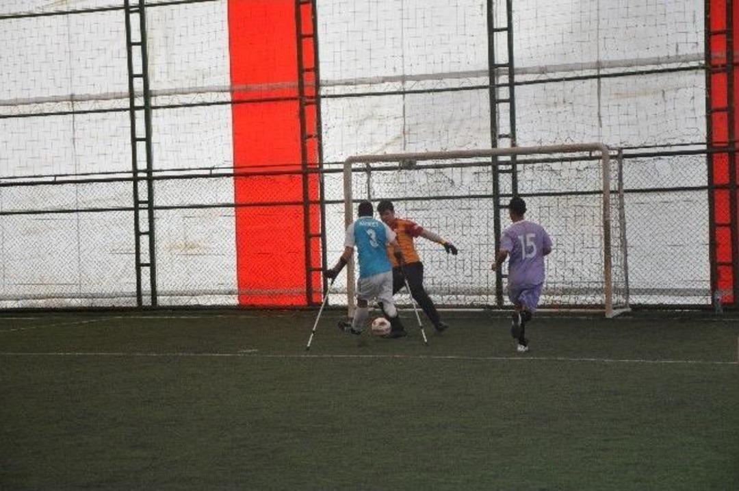 Antalya Engelliler Kul&uuml;b&uuml; Ampute Takımı Kendine Hayran Bıraktı