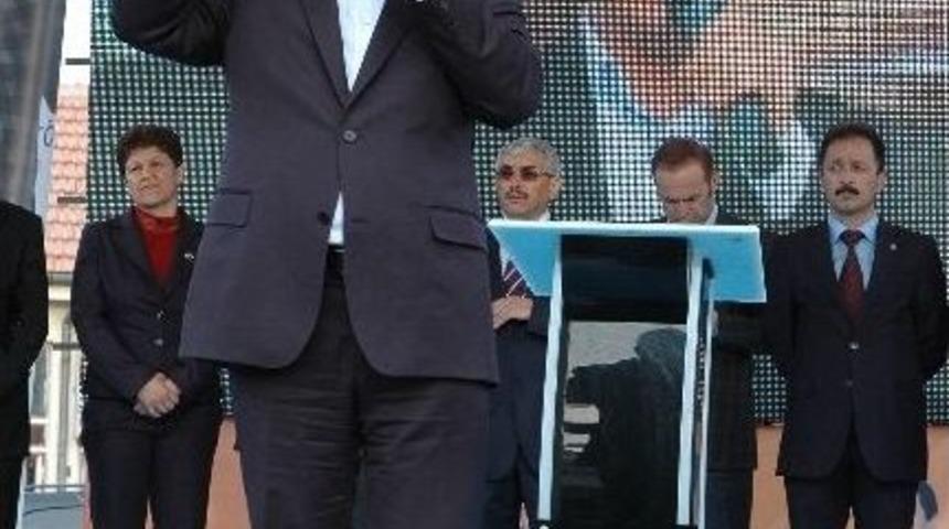 Bakan Elvan, Karaman&rsquo;da Se&ccedil;im &Ccedil;alışmalarını S&uuml;rd&uuml;rd&uuml;